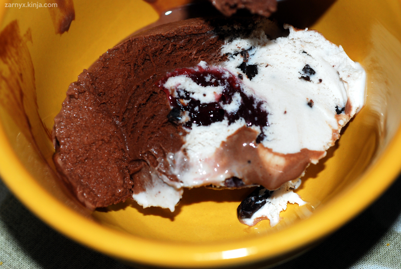Illustration for article titled Ben & Jerry's That's My Jam: A SnackTAYku Review
